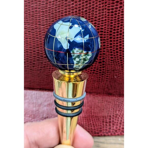 Gemstone World Globe Wine Bottle Stoppers Set 3 Heavy Gold Blue New In Box Gift - Picture 8 of 12
